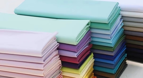 133X100 ผ้าฝ้ายผ้า 50SX50S เลียนแบบ Tencel 110GSM ทอเด็กเสื้อยาวเย็บ