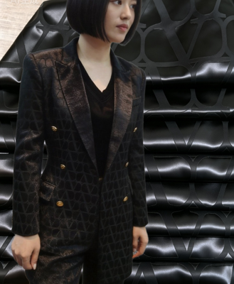 225 กรัม 50% ผสมอะเซทาตหรู ผ้าชุด Jacquard